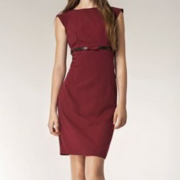 Maroon Dress w/Black Trim Detail & Bow - Picture 1 of 4
